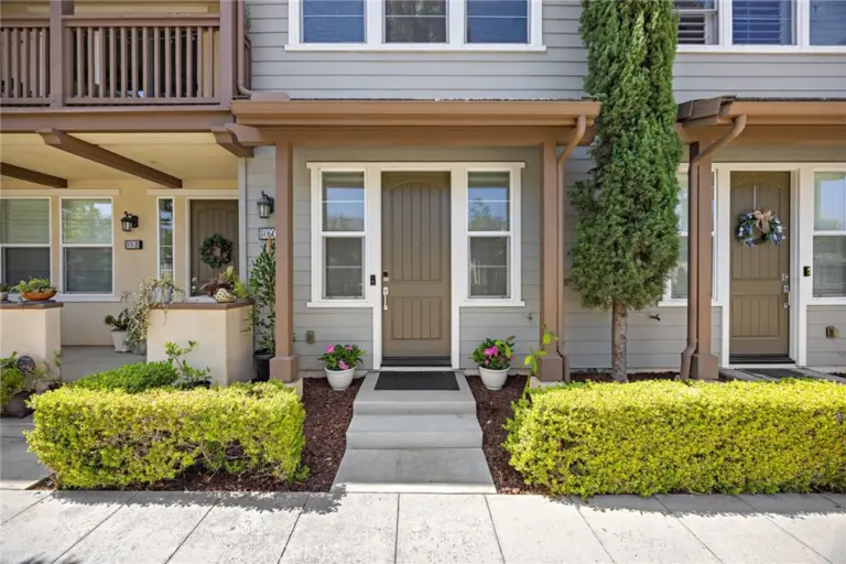 806 E Promenade #C, Azusa