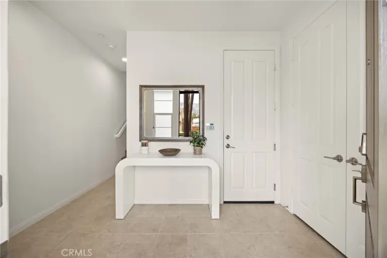 806 E Promenade #C, Azusa