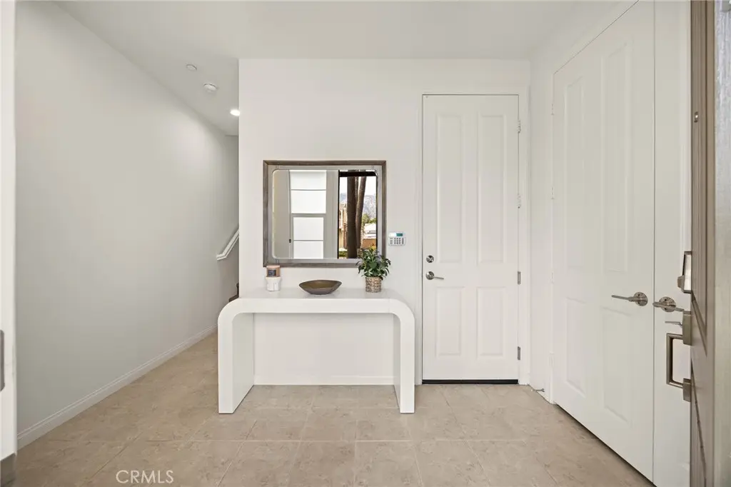 806 E Promenade #C, Azusa