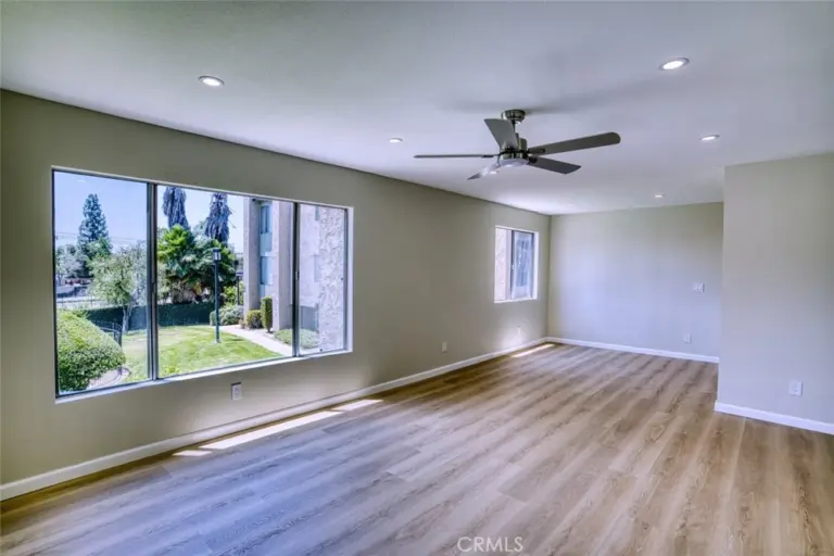 830 N Dalton #112, Azusa