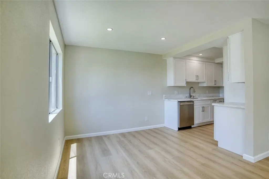 830 N Dalton #112, Azusa