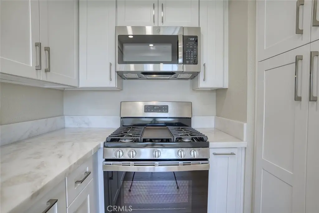 830 N Dalton #112, Azusa