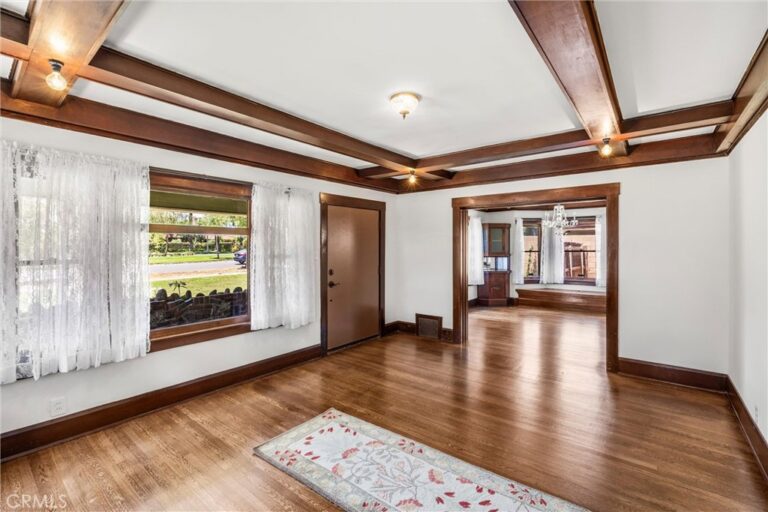 836 N Euclid Avenue, Ontario