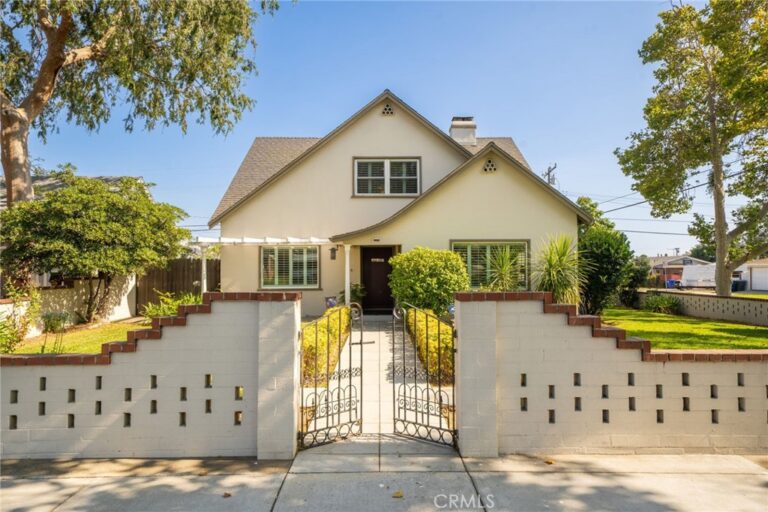 859 W Berkeley Court, Ontario
