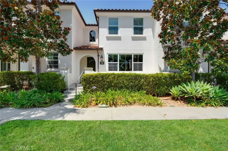 870 E Mountain Way #C, Azusa