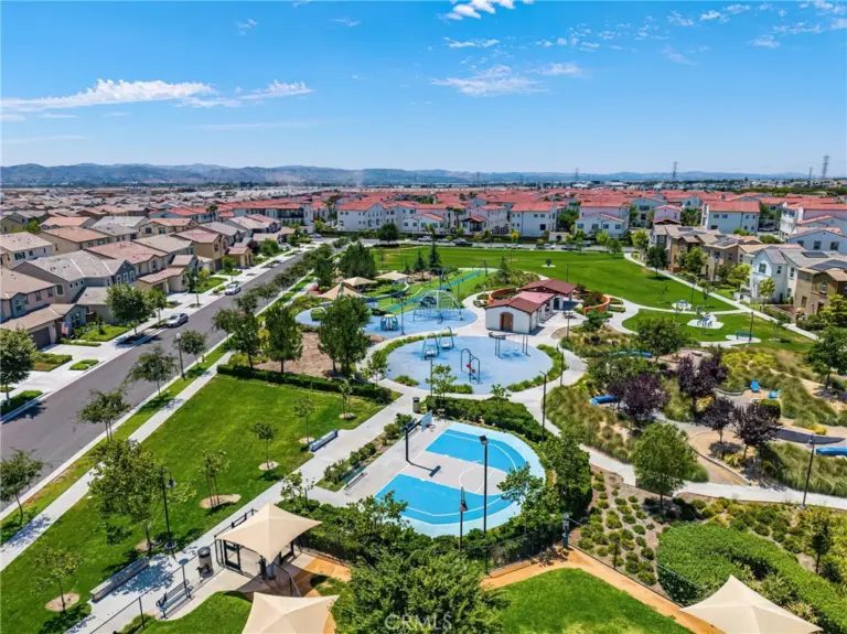 8757 Roving Place, Chino
