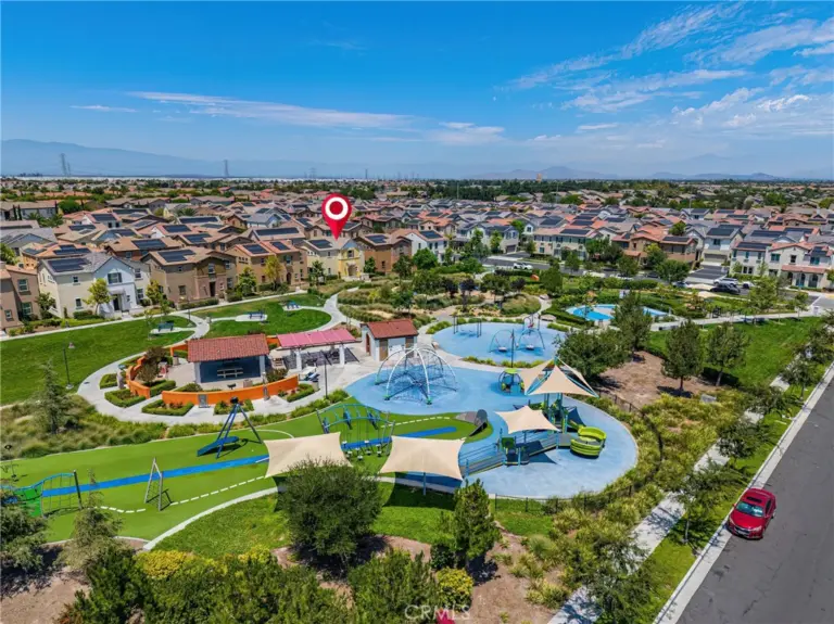 8757 Roving Place, Chino