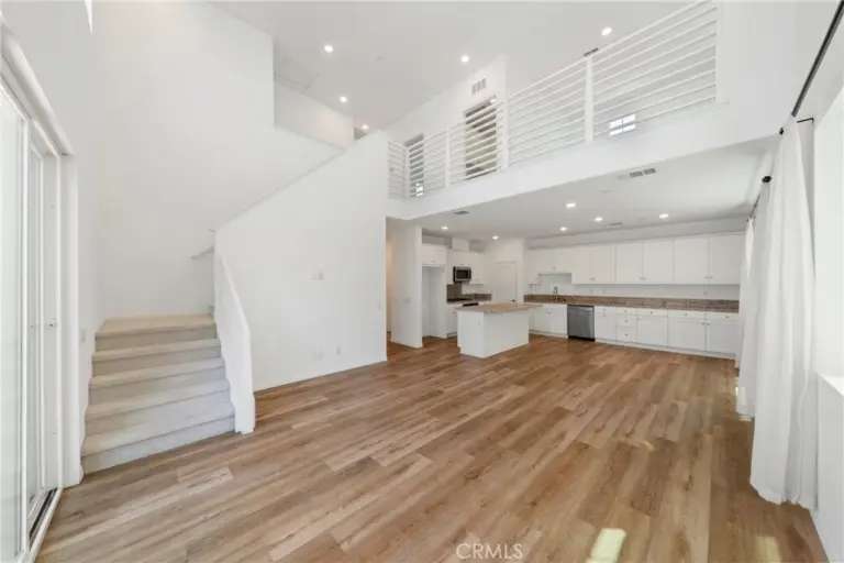 8757 Roving Place, Chino
