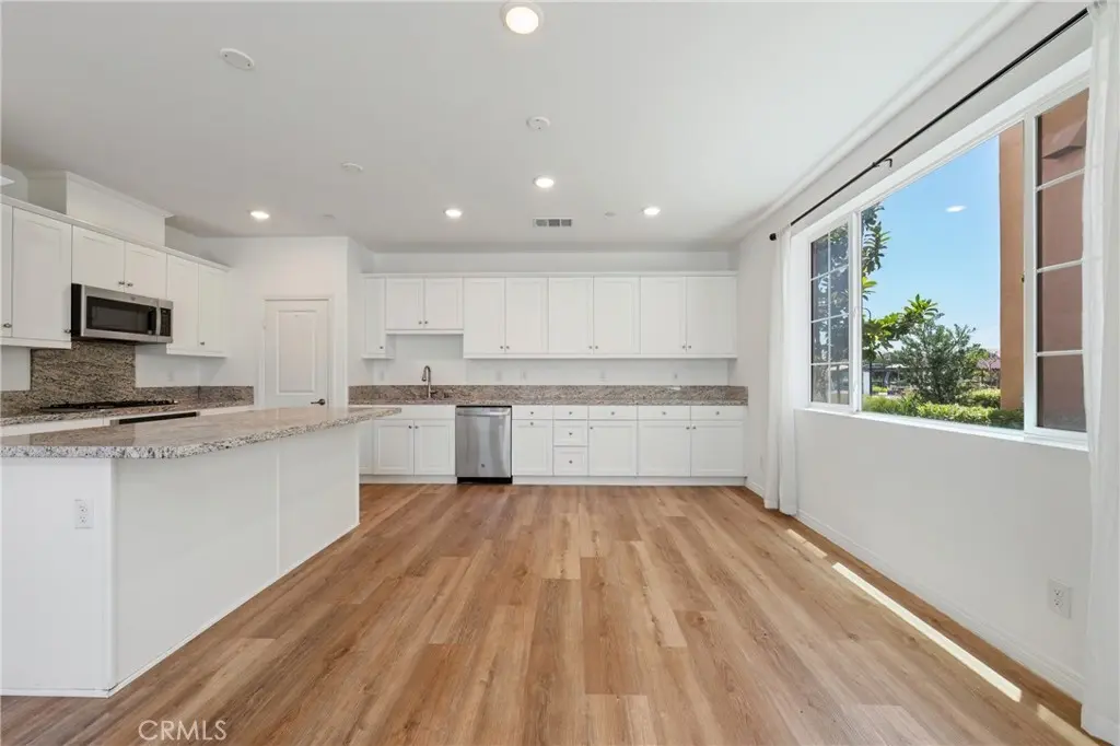 8757 Roving Place, Chino