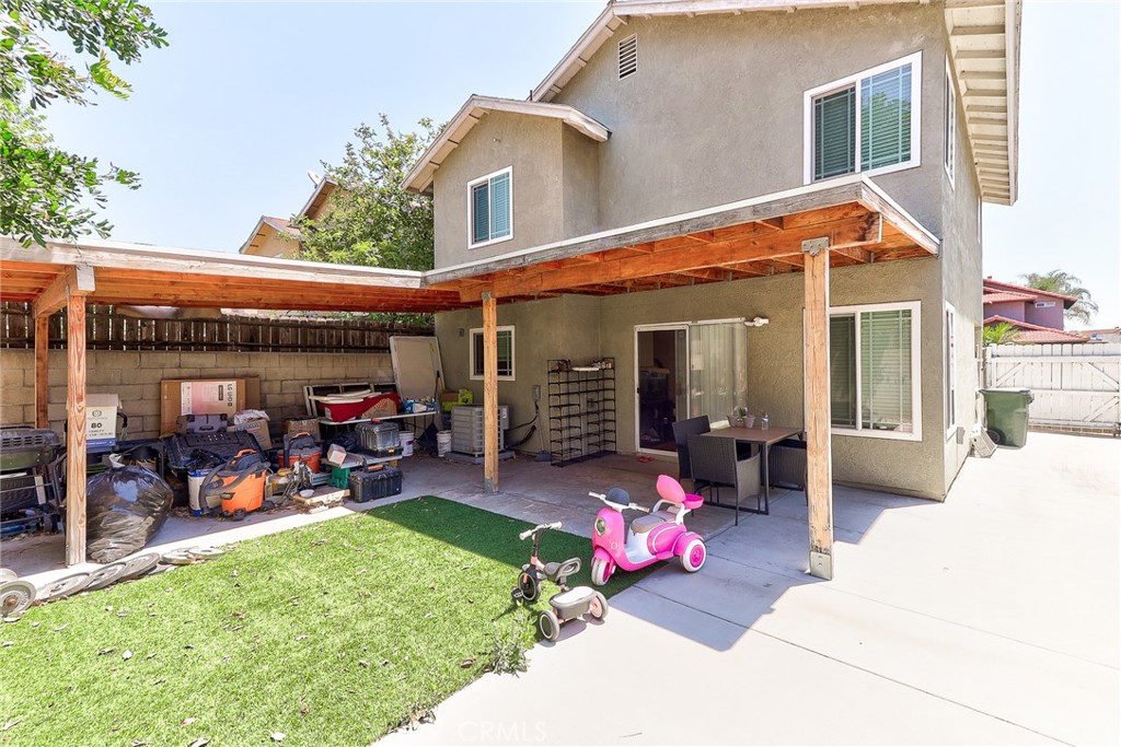 8936 summerwood way, Fontana