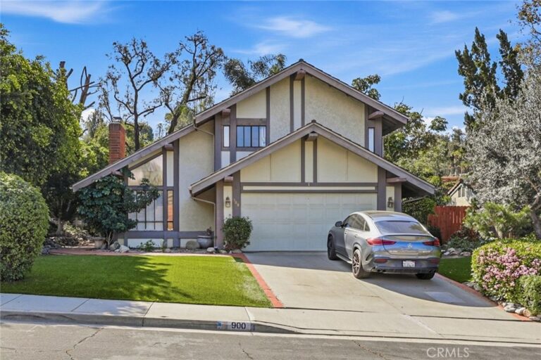 900 Calle Hermosa, San Dimas