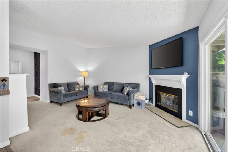 909 Shady Lane, Glendora
