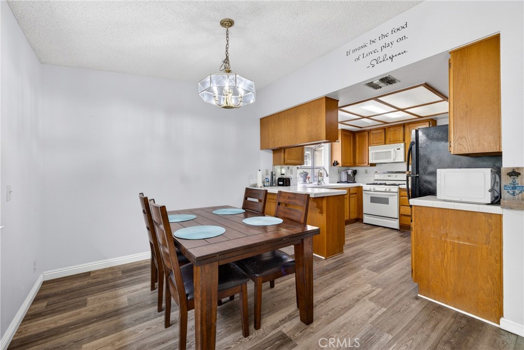 909 Shady Lane, Glendora