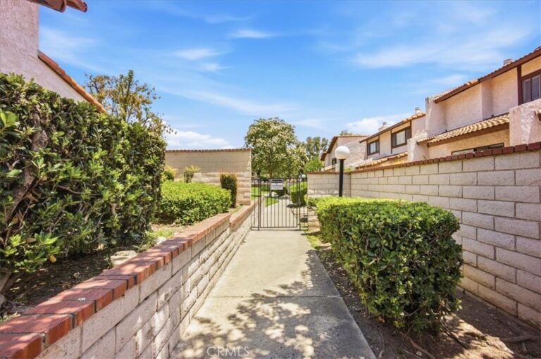 910 N Redding, Upland