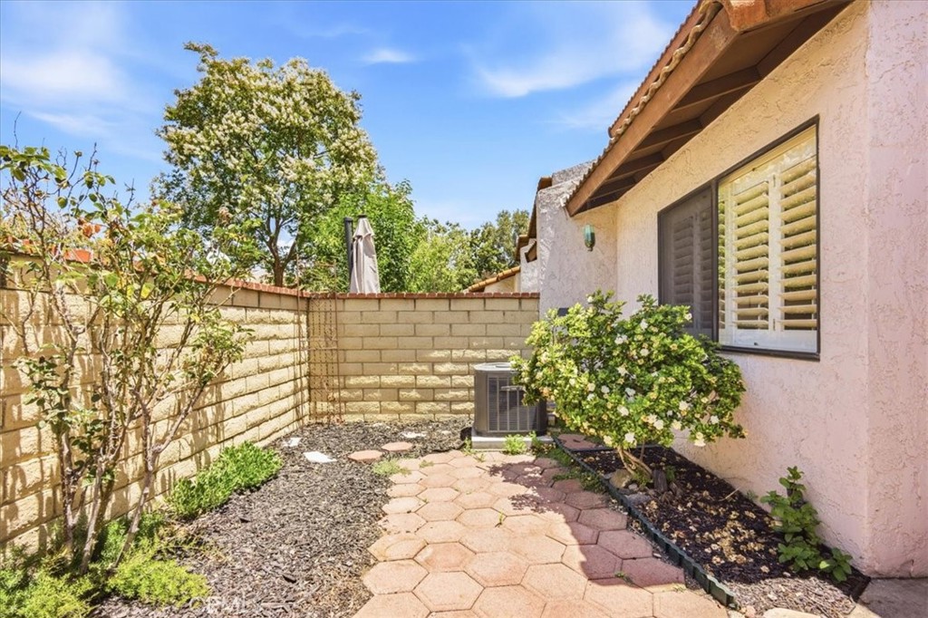 910 N Redding, Upland