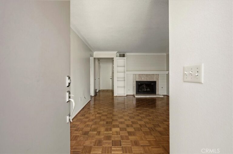 910 N Redding, Upland