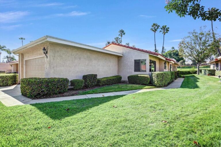 975 Pebble Beach, Upland