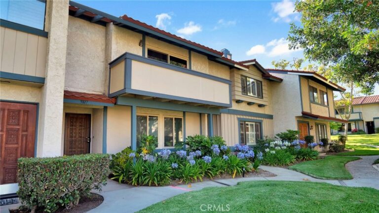 9817 Sun Valley Dr, Montclair