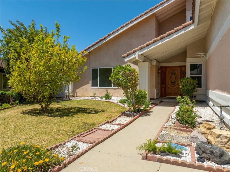 986 Calle Primavera, San Dimas