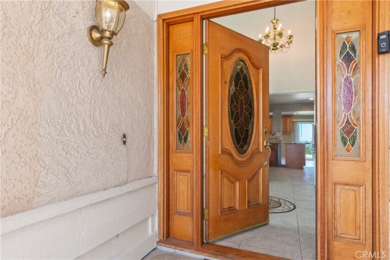 986 Calle Primavera, San Dimas