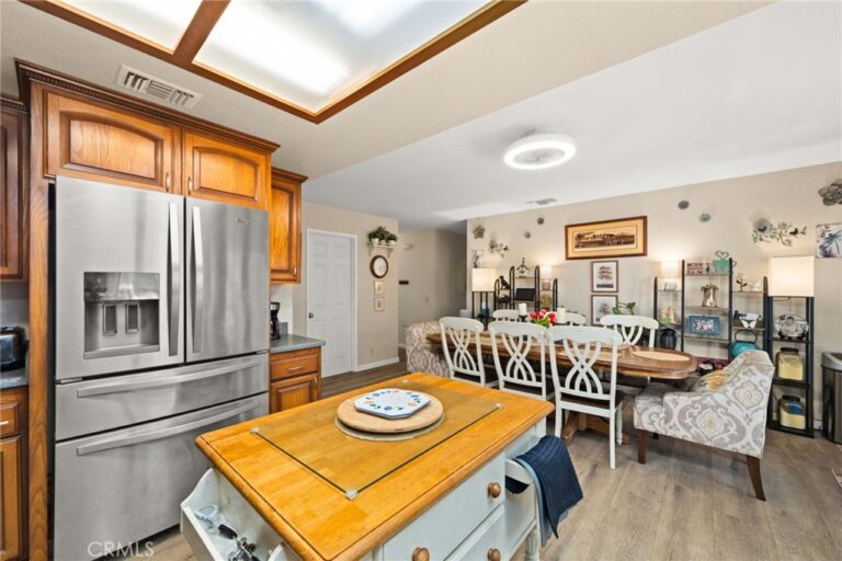 1055 W Aster, Upland