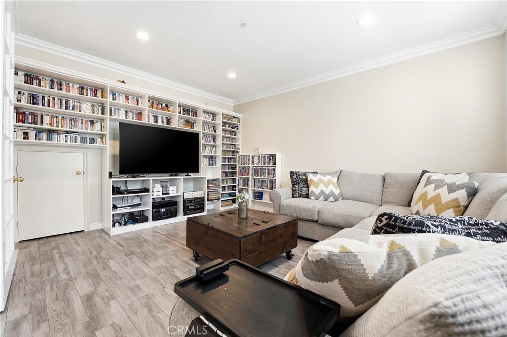 1067 Trevecca, Claremont