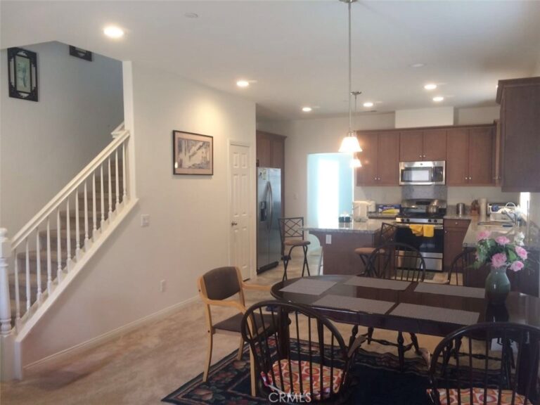 10977 Coalinga, Montclair