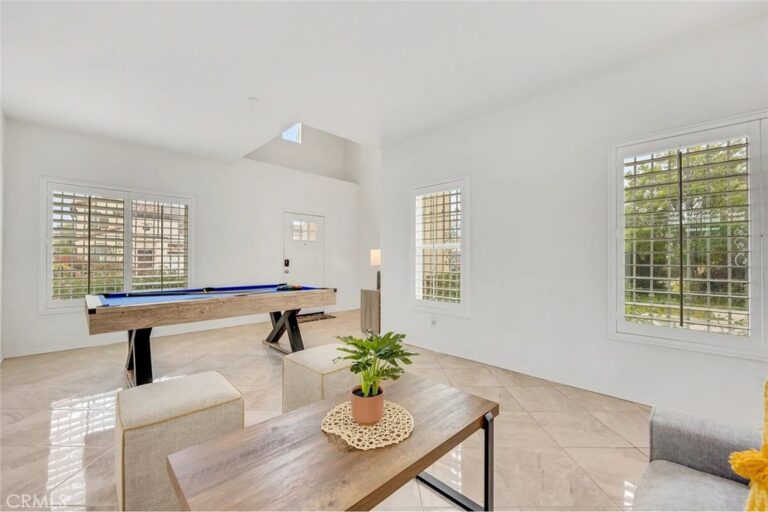10995 Coalinga, Montclair