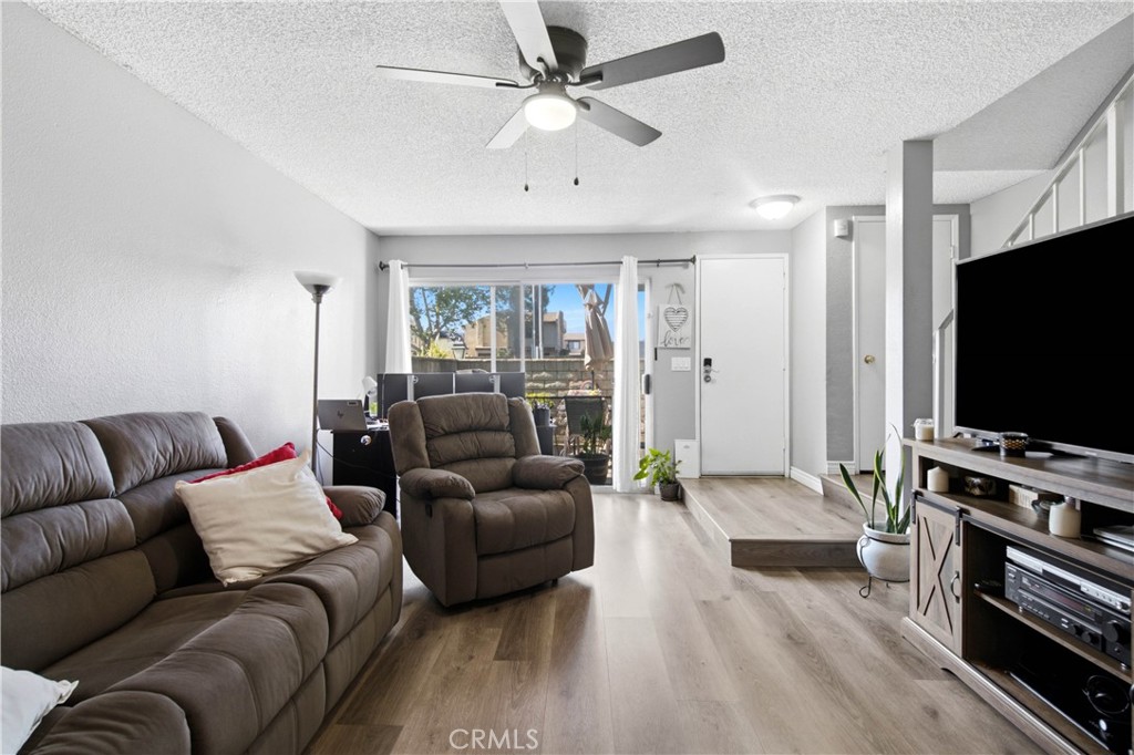 1101 W Francis #G, Ontario