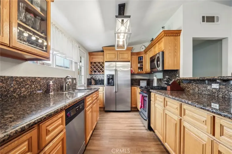 1107 E Walnut Avenue, Glendora