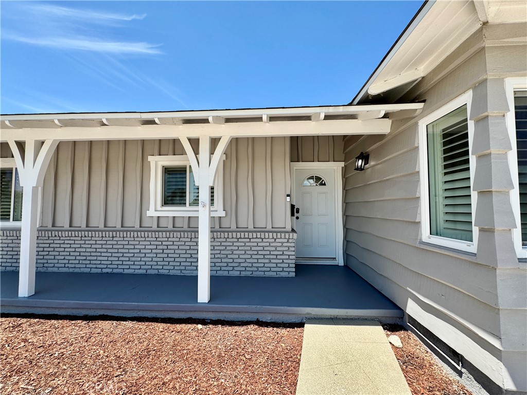 1127 Turning Bend, Claremont