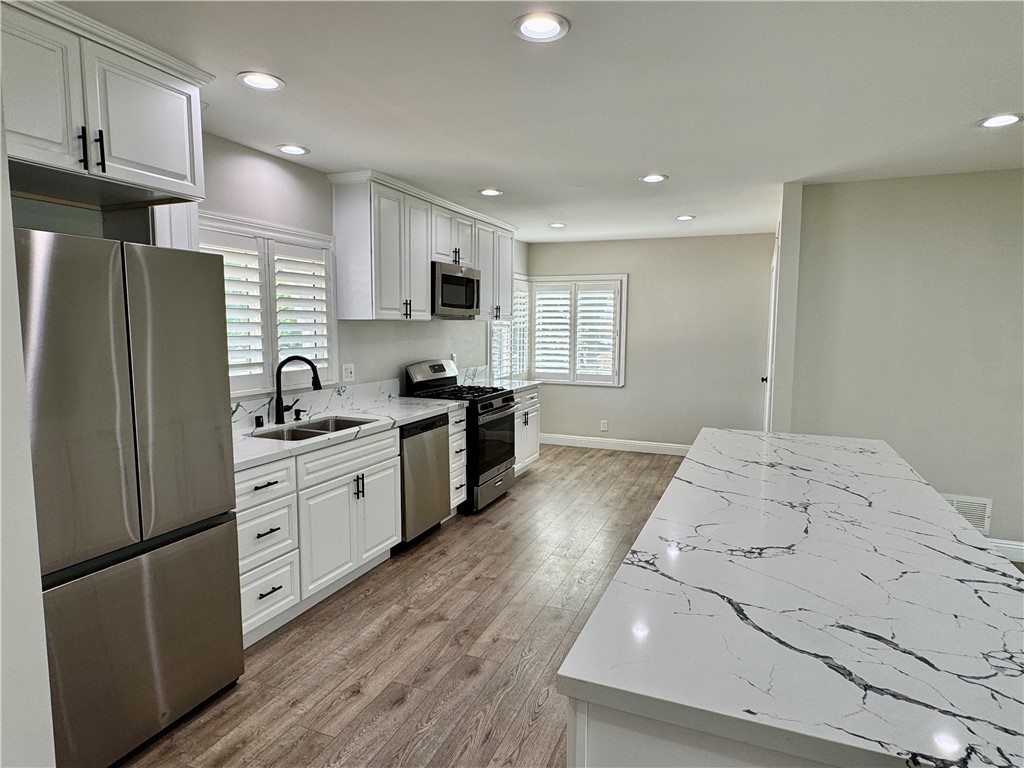 1127 Turning Bend, Claremont
