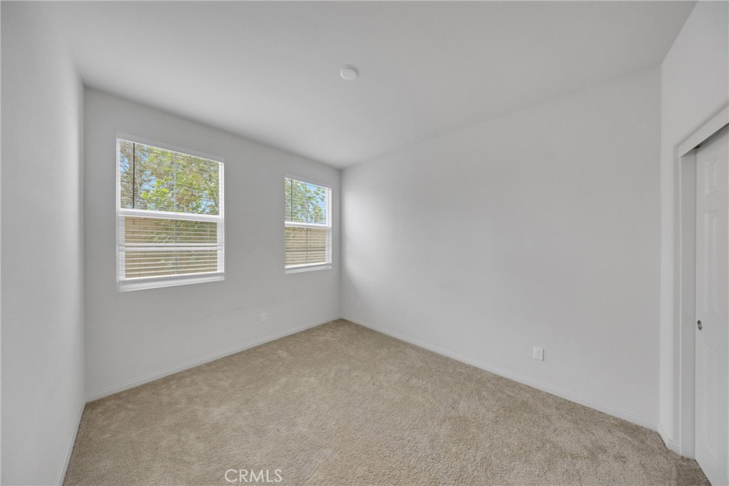 115 Colorado, Pomona