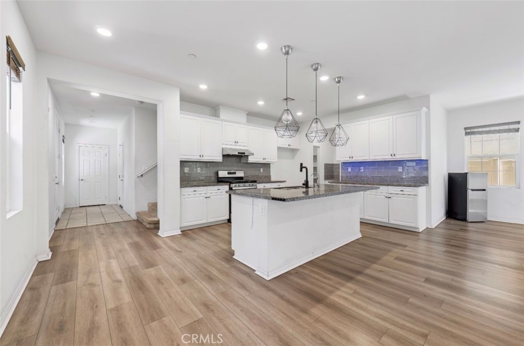 1152 N Tribune Privado, Ontario