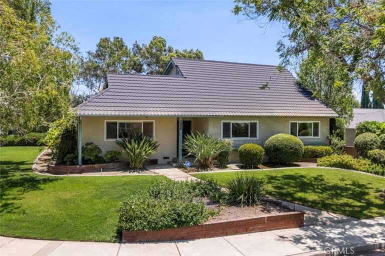 1152 Northwestern Drive, Claremont