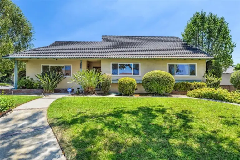 1152 Northwestern Drive, Claremont