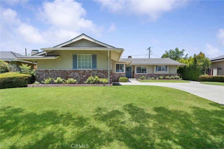 1163 E Bennett Avenue, Glendora