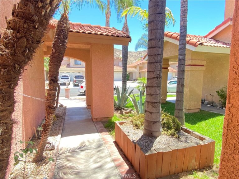 11720 Malagon Drive, Fontana