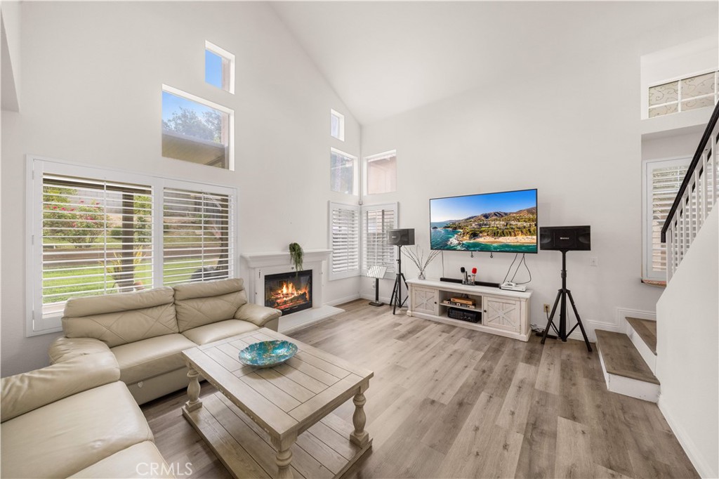 11795 Puerto Real Road, Fontana