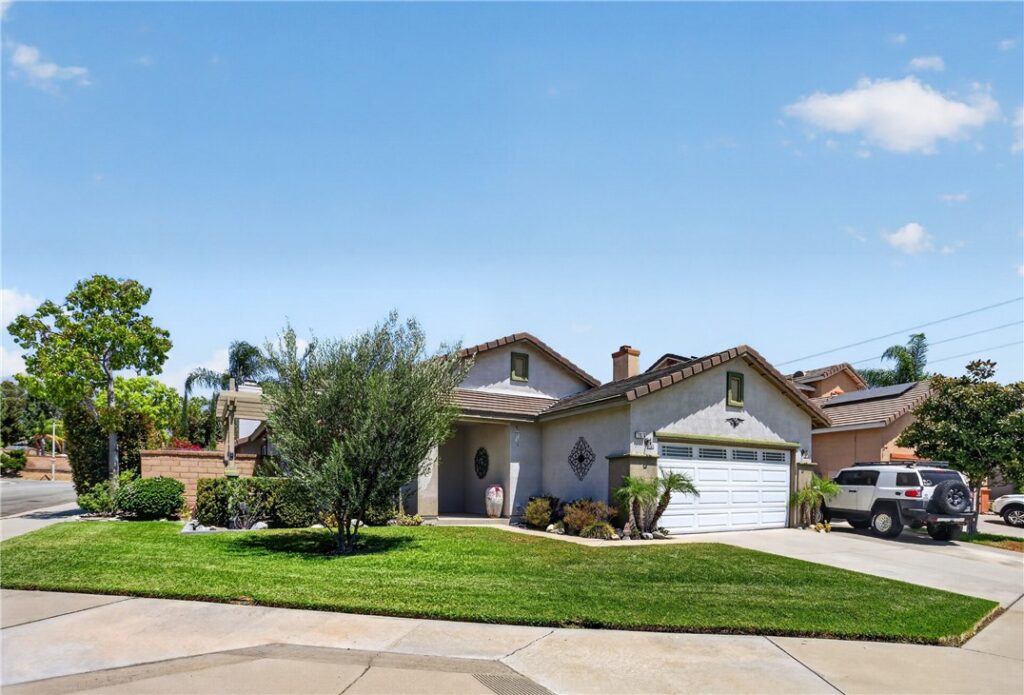 11976 Hunnicutt, Rancho Cucamonga