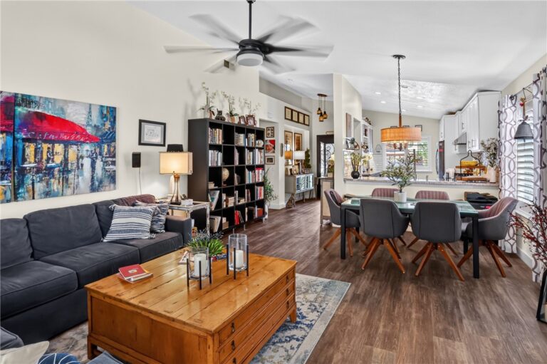 11976 Hunnicutt, Rancho Cucamonga