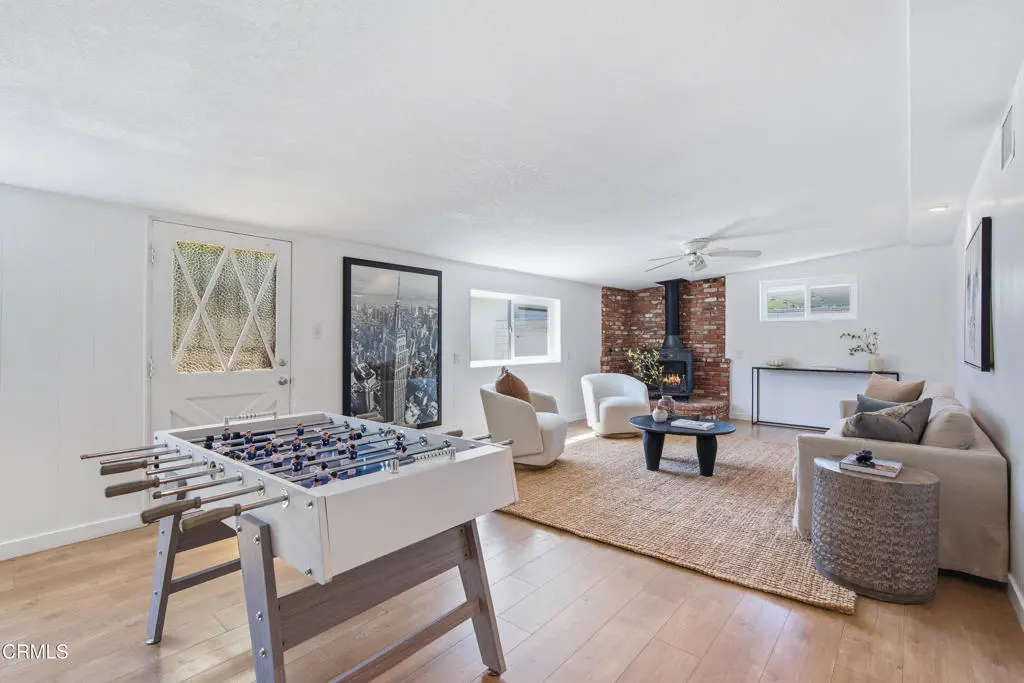 1201 N Alameda Avenue, Azusa
