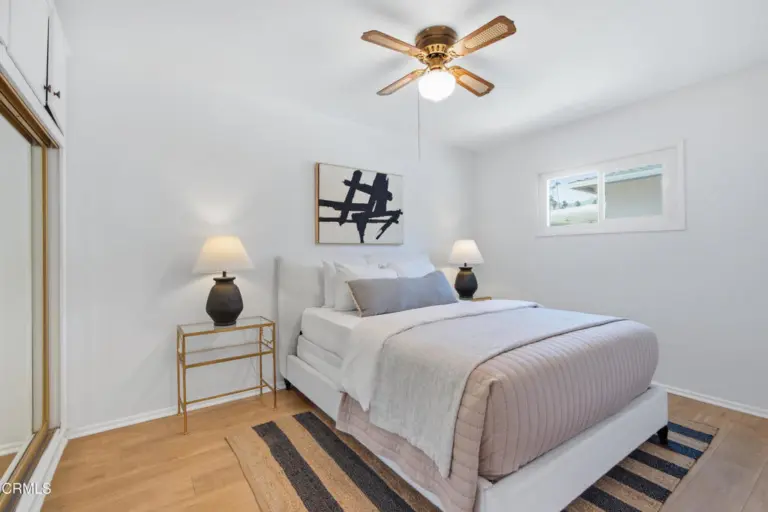 1201 N Alameda Avenue, Azusa