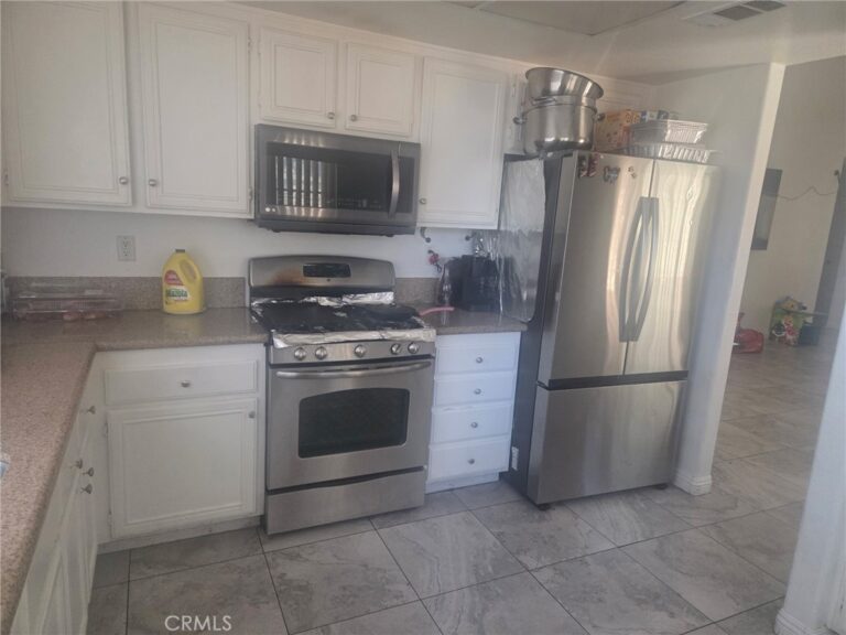 1208 N Fillmore, Rialto