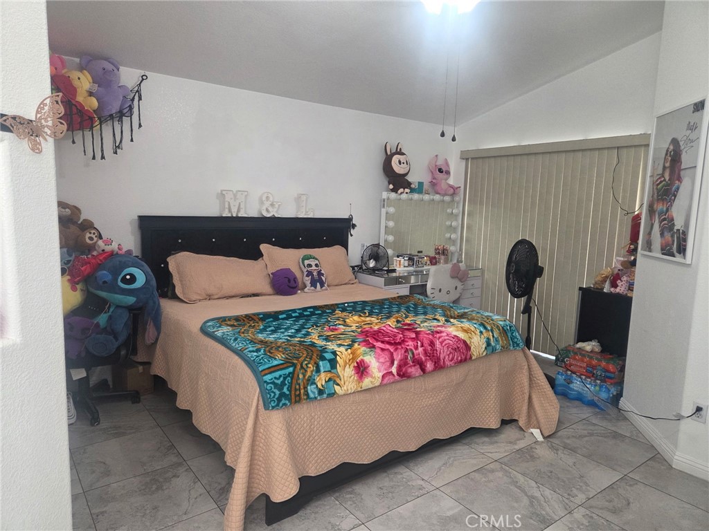 1208 N Fillmore, Rialto