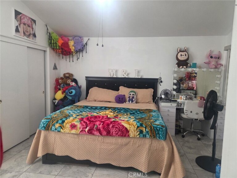 1208 N Fillmore, Rialto