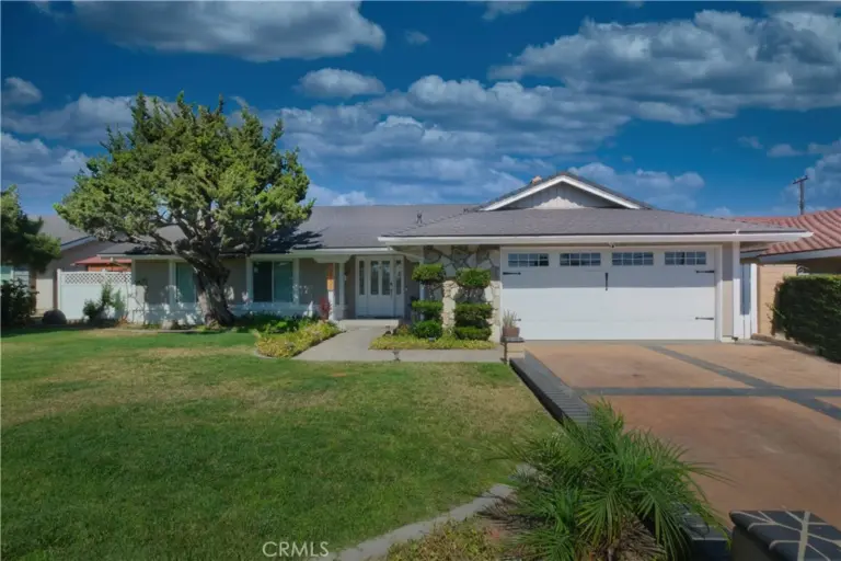 12139 Monte Vista, Chino