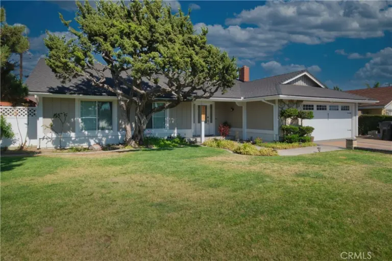 12139 Monte Vista, Chino