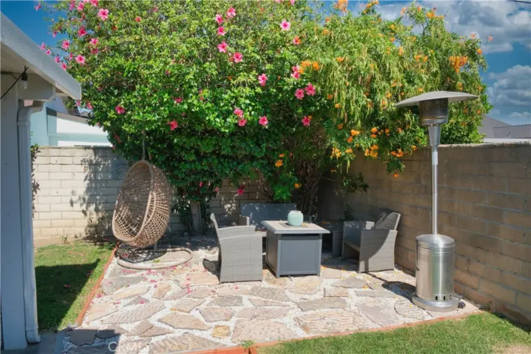 12139 Monte Vista, Chino
