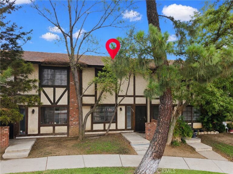 122 E Merrill, Rialto
